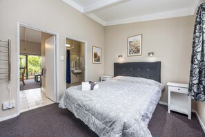 Unit 3 bedroom (2)