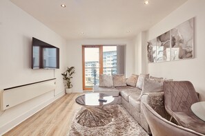 Living Room / Lounge