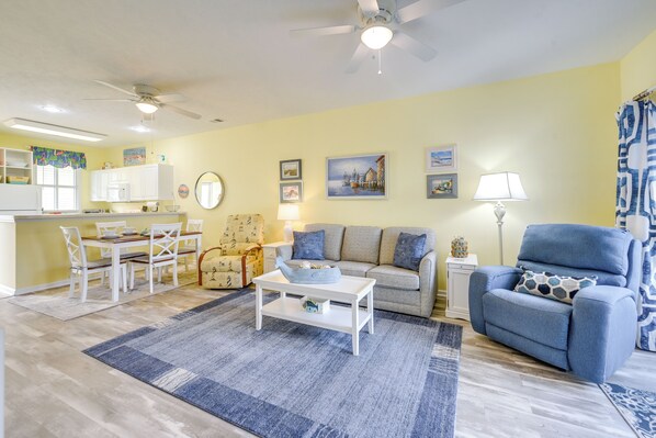 North Myrtle Beach Vacation Rental | 2BR | 2BA | 893 Sq Ft | 1 Step to Access