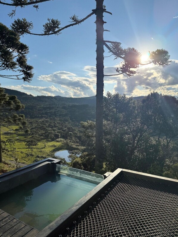 屋外スパ浴槽