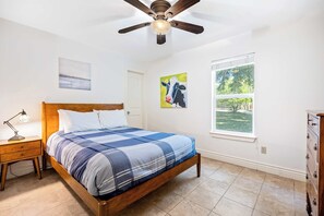 Bedroom 3 with Full bed