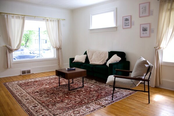 Livingroom (1)