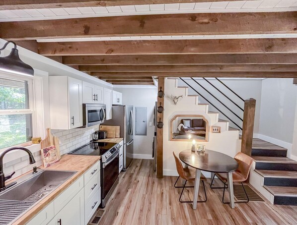 Flat Branch Lodge - Tracy City, TN (2424)