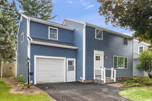 Minutes from UofR- Large 3BDRM!
