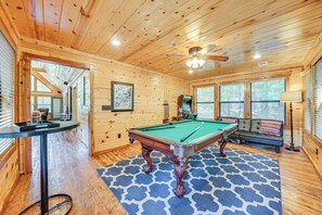 Game Room | Arcade Machine | Single-Story Home