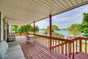 Covered Deck | Lake Views