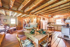 Dining Area | 1st Floor