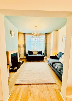 Cosy Living Room with real open fire (2)