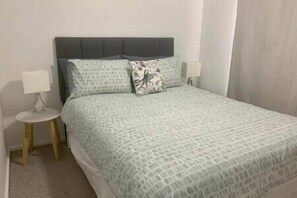 Bedroom 2 Queen
