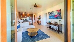 Bright and spacious interior of Hali'i Kai 8D.