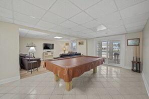 Spielezimmer