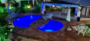 Piscinas noite