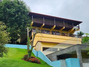 Facade / entrance