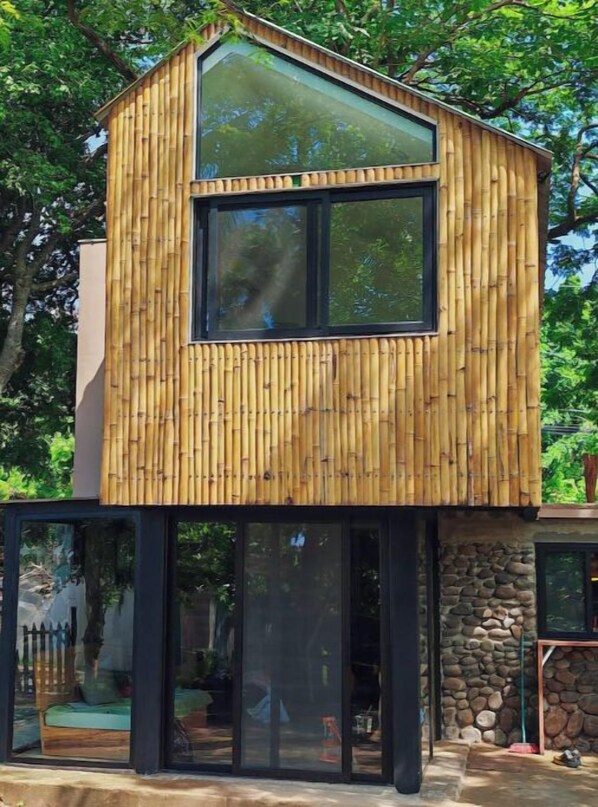 Our "Bambú Shack"!
