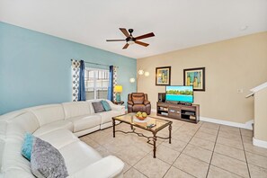 8925CandyPalmRd,ParadisePalms_16