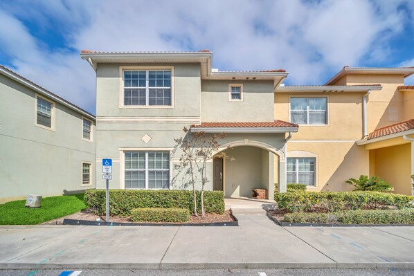 8925CandyPalmRd,ParadisePalms_01