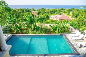Ultimate Group Hangout: Private pool & views for reunions, retreats & fun!