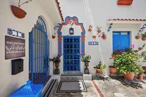 Πρόσοψη καταλύματος