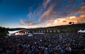 There is lots to do in Winter Park during all 4 seasons, including live music regularly at the amphitheater in downtown Winter Park