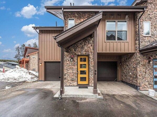 2 large garages plus the area in front of the doors provide ample parking for 4 cars