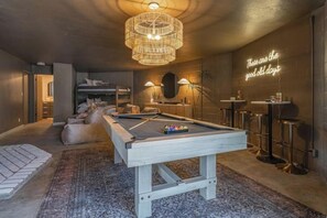 Spielezimmer