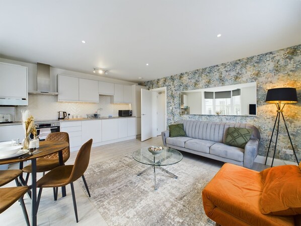 Living Room / Lounge