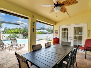 Lanai Dining