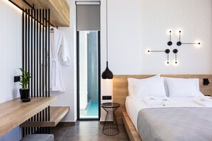 Three of the bedrooms have a king size bed each.
