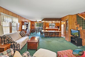 Very comfortable seating in the living room with TV and CD player. Dining and Kitchen.