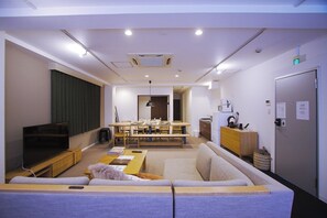 Living/dining room