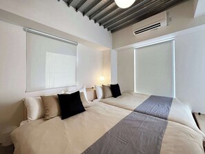2 double size bed