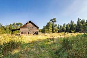 Private Property | Horse Barn