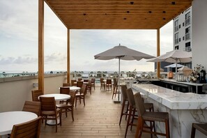 Loungers & Bar