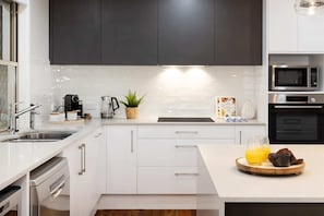 Recently renovated and fully equipped kitchen
