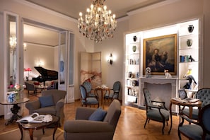Autumn, Common Room, Spring, Summer, Winter
