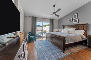 Sink into a sumptuous bed adorned with premium linens and indulge in a restful night's sleep. 
