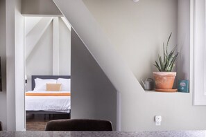 Bedroom with queen size bed