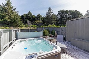 Private outdoor hot tub