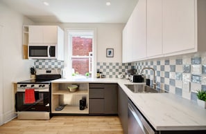 Fully equipped kitchen