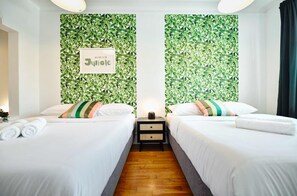 Bedroom: 3 x queen beds with memory foam mattresses