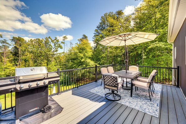 Moneta Vacation Rental | 3BR | 2BA | 3 Steps to Enter | 1,500 Sq Ft
