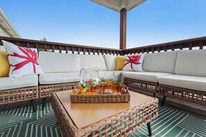 Plush seating for the deck patio