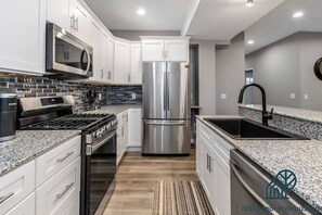 Exclusive discounts for travel professionals and academic visitors. Message us now for a potential discount!Kitchen with all essentials including a dishwasher