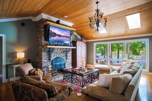 Kick back and relax with plush couches, lazy armchairs, and sleepy waterfront views...