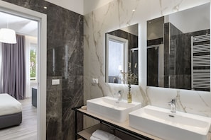 Bain