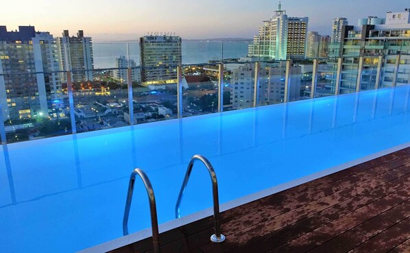 Piscina Infinity.