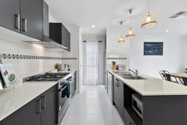 Modern kitchen