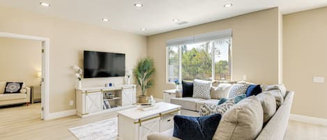 Beaumont Vacation Rental | 5BR | 3BA | 2,859 Sq Ft | 2 Steps Required