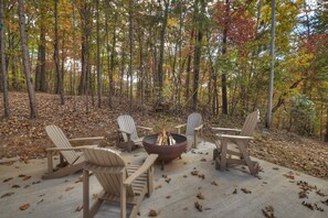 Outside Firepit with Seating