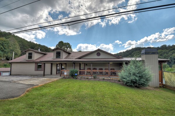 Harper House Inn